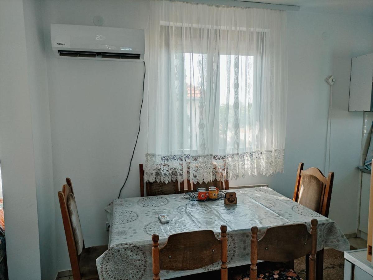 Vila Cozy House Cvetkovic Ni Exteriér fotografie